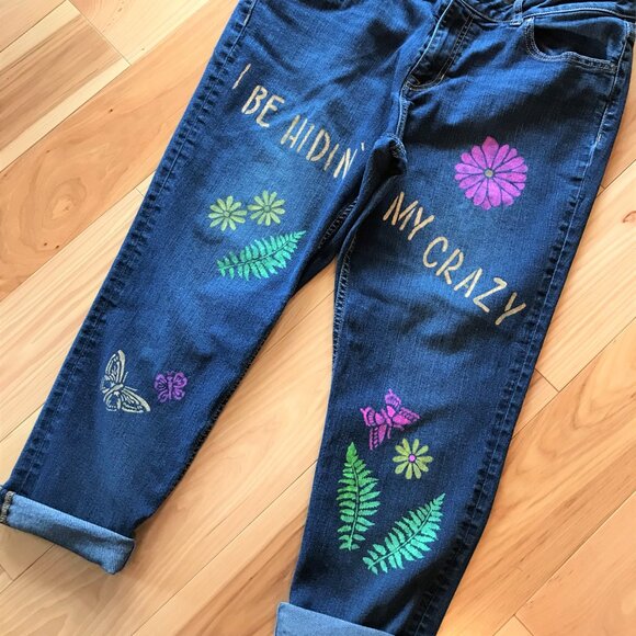 Upcycled Apt. 9 Painted Capris, Cropped Jeans, I Be Hidin’ My Crazy, Size 14 - Picture 14 of 14